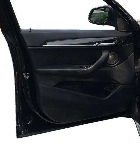 Photo of 2021 Black Sapphire Metallic BMW X1