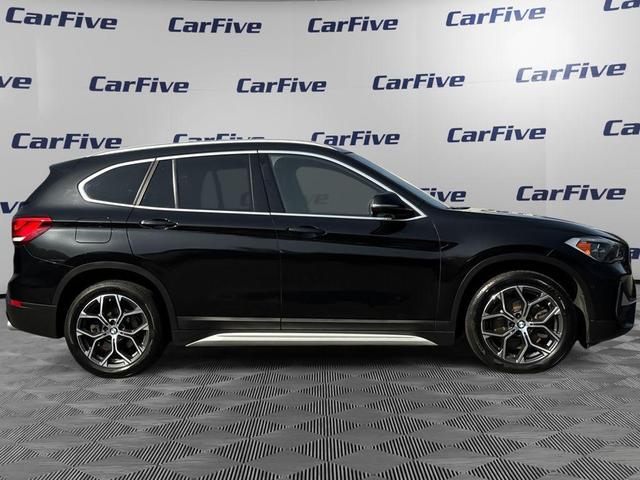 Photo of 2021 Black Sapphire Metallic BMW X1