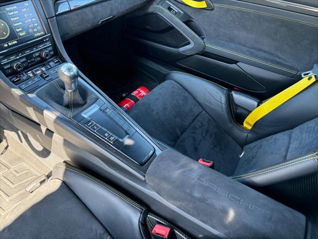 Photo of 2016 Carrara White Metallic Porsche Cayman