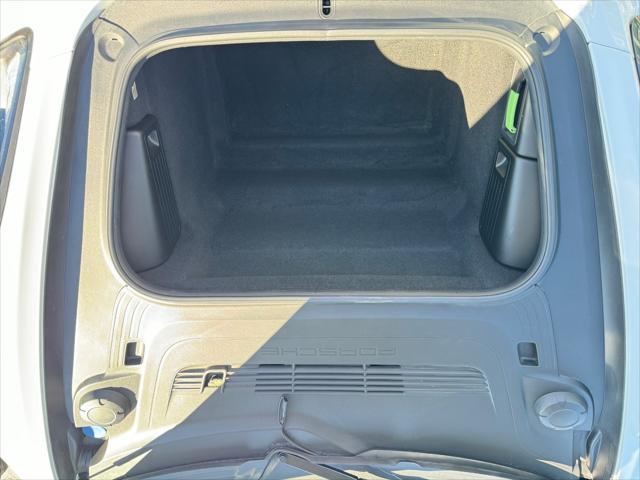 Photo of 2016 Carrara White Metallic Porsche Cayman