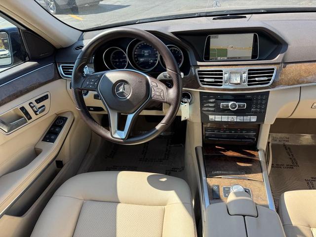 Photo of 2014 Lunar Blue Metallic Mercedes-Benz E-Class