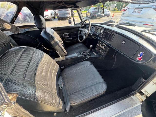 Photo of 1978 WHITE MG MGB