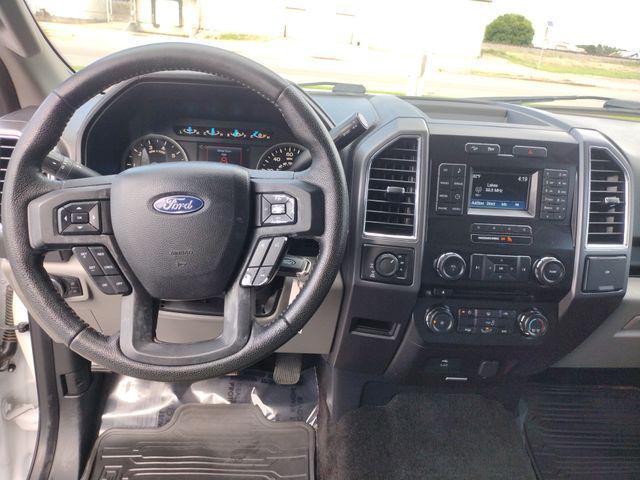Photo of 2016 Oxford White Ford F-150