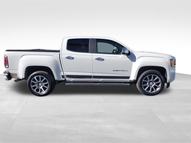 Photo of 2021 Summit White GMC Canyon