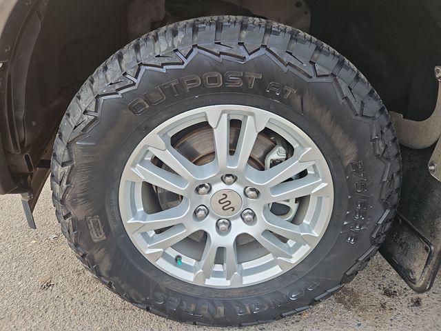 Photo of 2017 White Platinum Metallic Tri-Coat Ford F-150