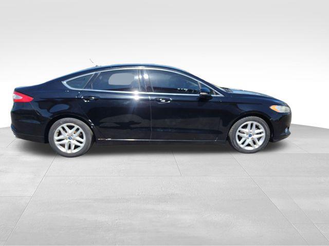 Photo of 2016 Shadow Black Ford Fusion