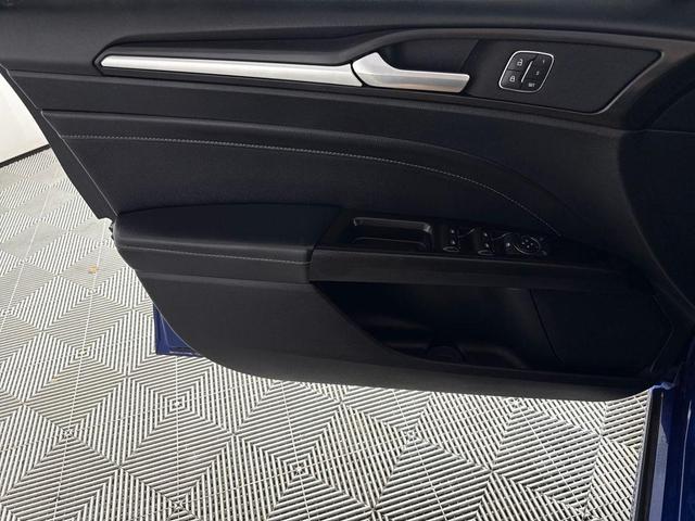 Photo of 2017 Lightning Blue Ford Fusion
