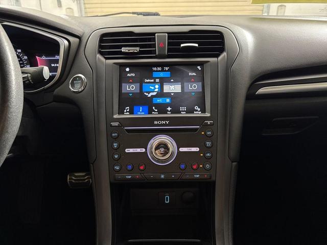 Photo of 2017 Lightning Blue Ford Fusion