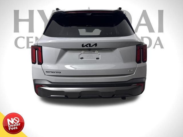 Photo of 2025 Wolf Gray Kia Sorento