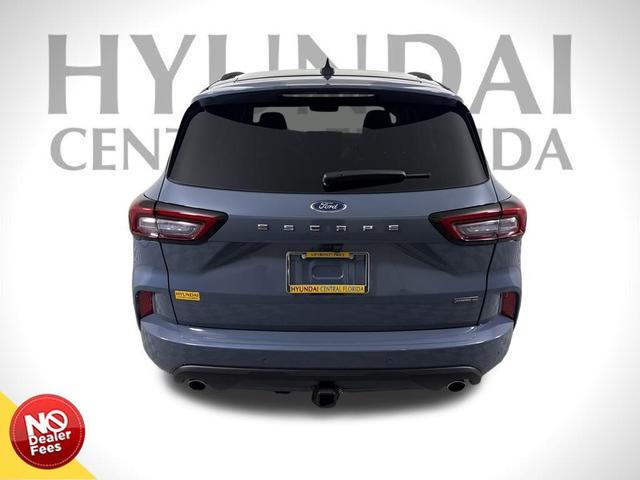 Photo of 2024 Vapor Blue Metallic Ford Escape