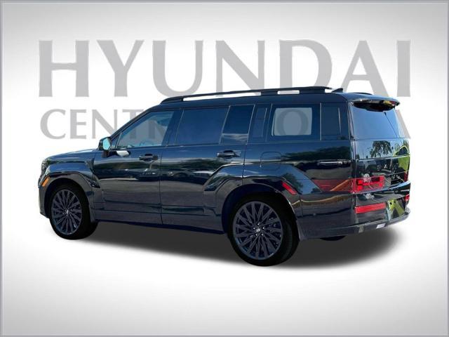 Photo of 2025 Phantom Black Hyundai SANTA FE