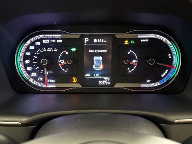 Photo of 2023 Phantom Black Hyundai TUCSON Hybrid