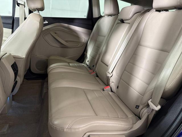 Photo of 2016 Blue Ford Escape