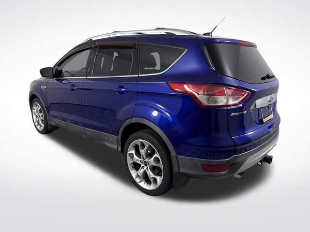 Photo of 2016 Blue Ford Escape