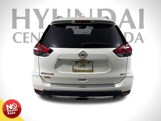 Photo of 2019 Pearl White Tricoat Nissan Rogue
