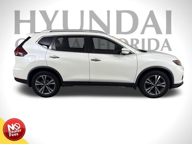 Photo of 2019 Pearl White Tricoat Nissan Rogue