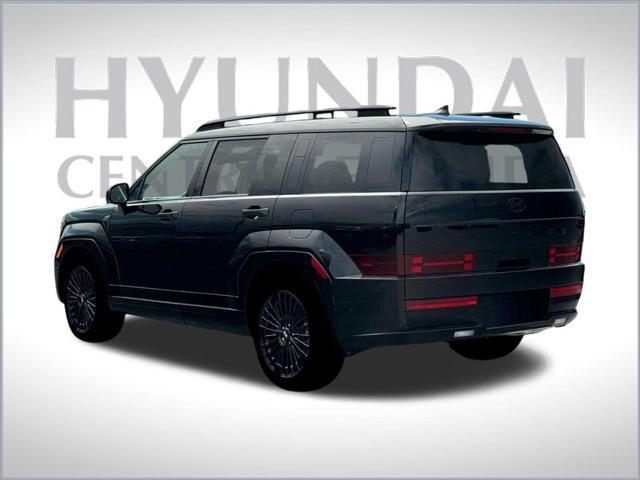 Photo of 2025 Phantom Black Hyundai SANTA FE HEV