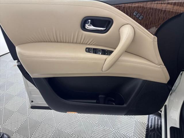 Photo of 2018 Pearl White Nissan Armada