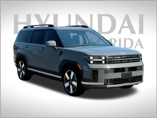 Photo of 2025 Hampton Gray Hyundai SANTA FE