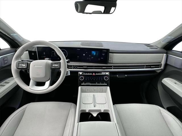Photo of 2025 Hampton Gray Hyundai SANTA FE