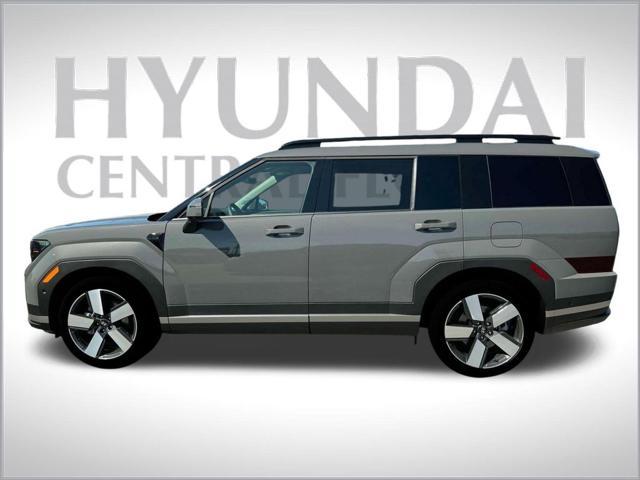 Photo of 2025 Hampton Gray Hyundai SANTA FE
