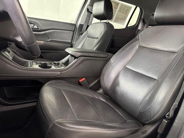 Photo of 2020 Summit White GMC Acadia