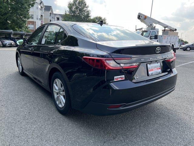 Photo of 2025 Midnight Black Metallic Toyota Camry