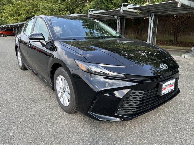 Photo of 2025 Midnight Black Metallic Toyota Camry
