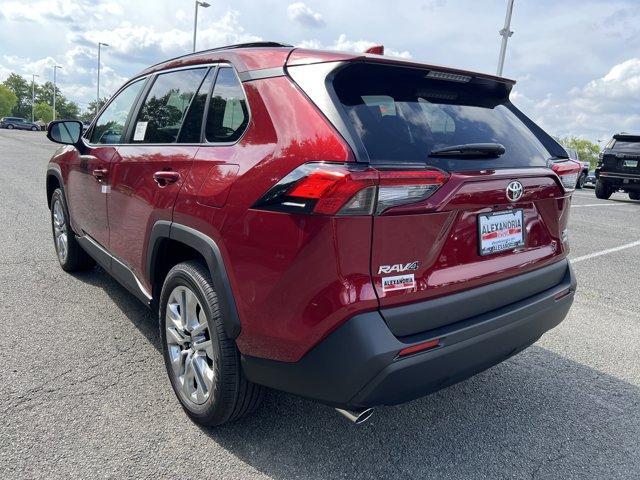 Photo of 2025 Ruby Flare Pearl Toyota RAV4