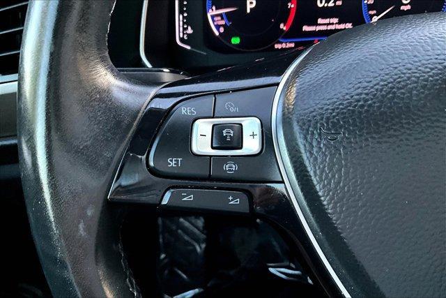 Photo of 2019 Platinum Gray Metallic Volkswagen Jetta