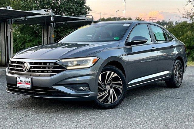 Photo of 2019 Platinum Gray Metallic Volkswagen Jetta
