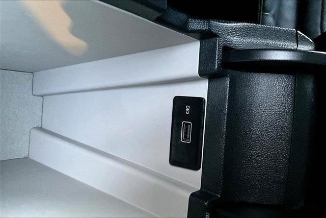 Photo of 2019 Platinum Gray Metallic Volkswagen Jetta