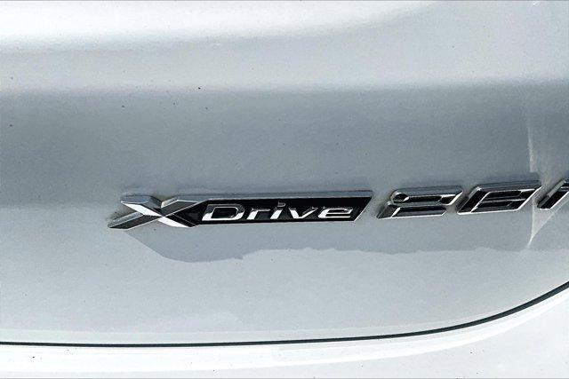 Photo of 2021 Alpine White BMW X1