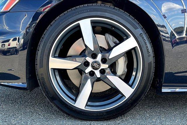 Photo of 2021 Firmament Blue Metallic Audi A6