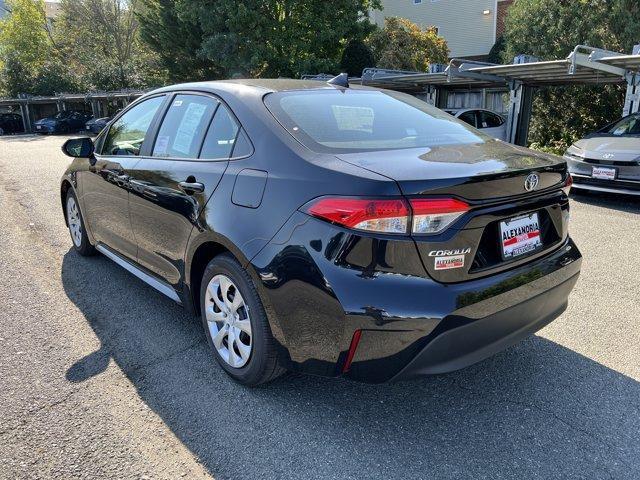 Photo of 2026 Midnight Black Metallic Toyota Corolla
