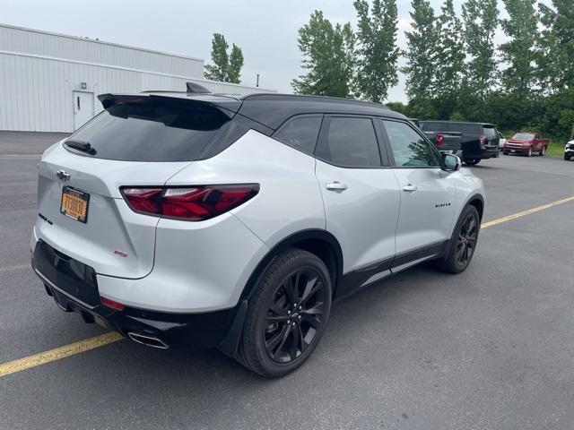 Photo of 2022 Silver Ice Metallic Chevrolet Blazer