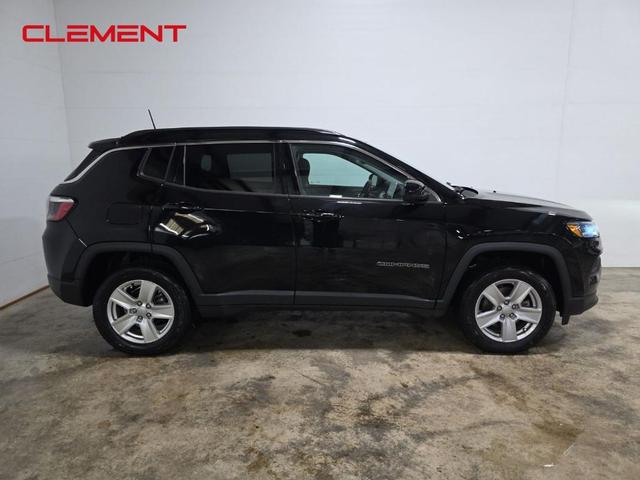Photo of 2022 Diamond Black Jeep Compass