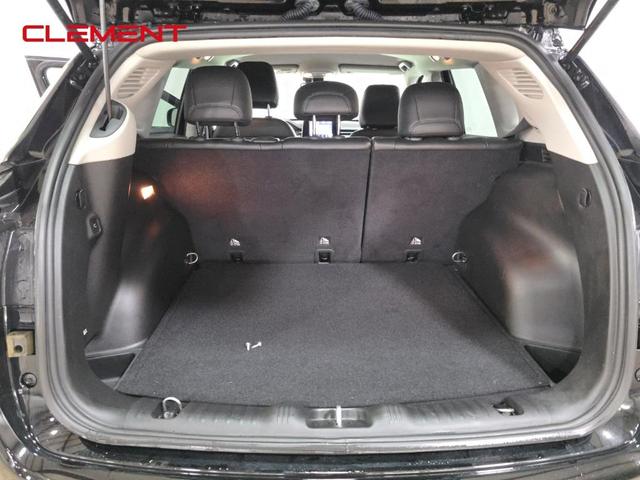Photo of 2022 Diamond Black Jeep Compass