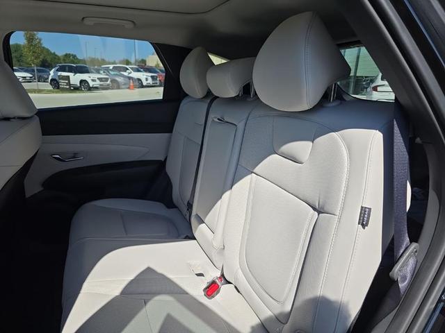 Photo of 2025 Ash Black Hyundai TUCSON Hybrid