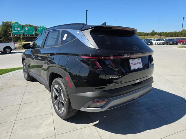 Photo of 2025 Ash Black Hyundai TUCSON Hybrid