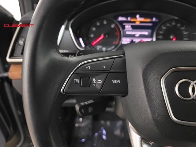 Photo of 2022 Mythos Black Metallic Audi Q5