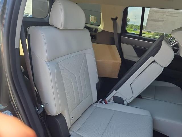 Photo of 2026 Green Hyundai SANTA FE