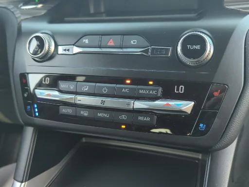 Photo of 2020 Magnetic Ford Explorer