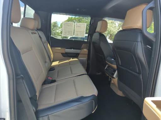Photo of 2023 White Metallic Ford F-250