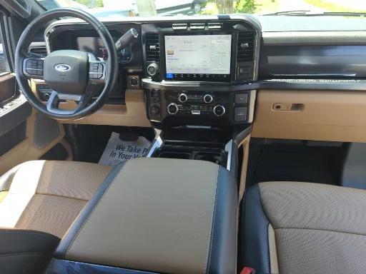 Photo of 2023 White Metallic Ford F-250