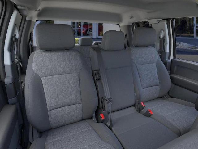 Photo of 2025 Oxford White Ford F-250