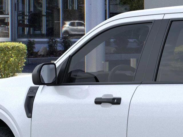 Photo of 2025 Space White Metallic Ford Maverick