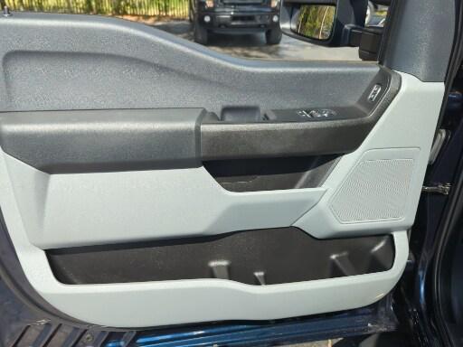 Photo of 2023 Blue Metallic Ford F-250