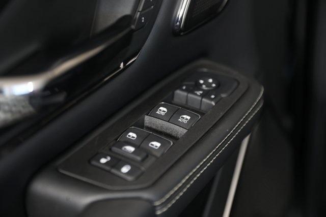 Photo of 2025 Diamond Black RAM 1500