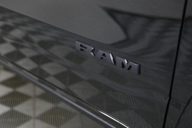 Photo of 2025 Diamond Black RAM 1500
